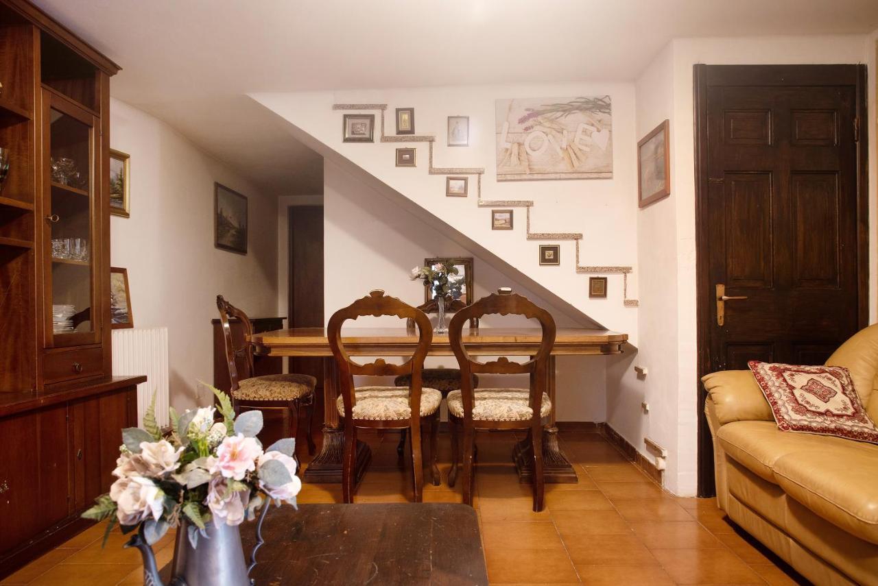 Casa Flora Apartment Porto Ceresio Exterior foto